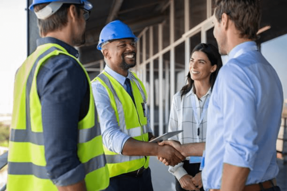 The Benefits of Using a Contracting Company