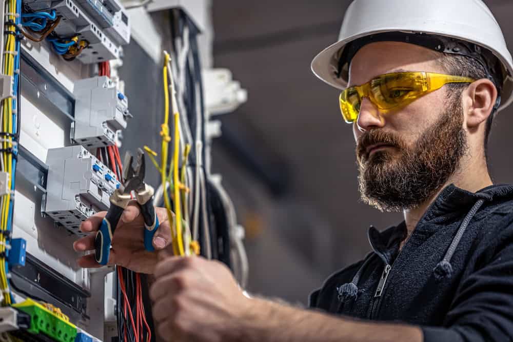 Why Professional Industrial Electrical Services Are Essential for Your Industrial Business